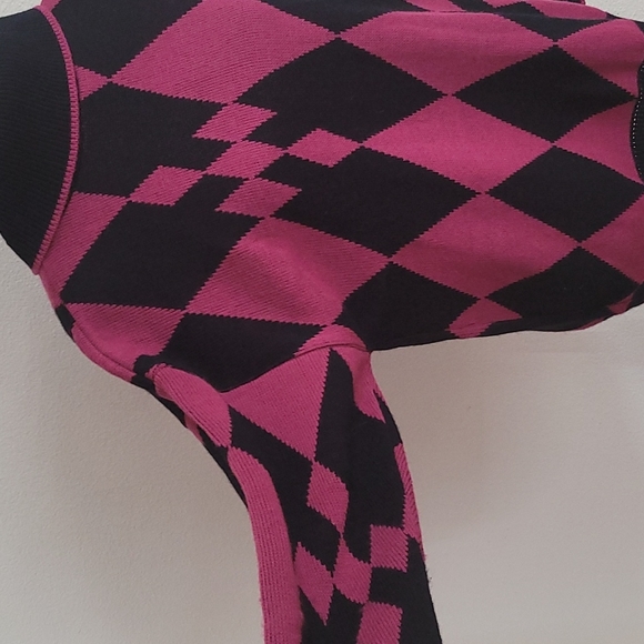 💕VINTAGE PIERRE CARDIN SWEATER. - Picture 7 of 10